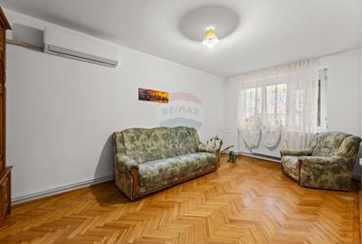 Apartament cu 4 camere decomandat, mobilat în Banu Mărăcine