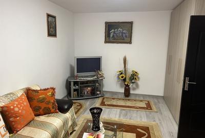 Vand apartament 2 camere Centrul Civic - 1