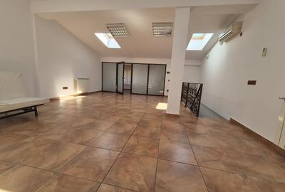 Birou, 100 mp în Bd. Gloriei