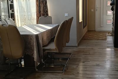 Duplex cu 4 camere în Florești