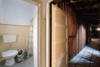 Etaj 1/Vila*120 mp utili+80 mp spatii comune*PRO TV* - 16