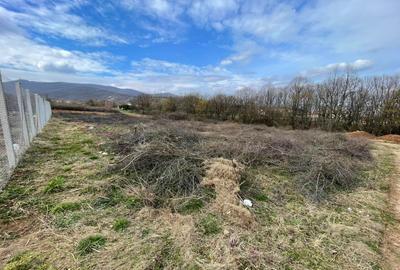 Teren intravilan de vânzare | Zona Schit | Alba Iulia | 885 mp | 2 fronturi - 1