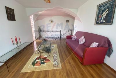 Casă / Vilă cu 5 camere de vânzare în zona Central - 35