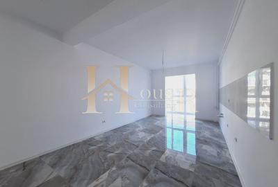 Aproape de Hotel IQ. Etajul 1. Model cu 2 balcoane. - 2