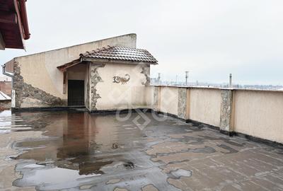 Apartament pe doua niveluri cu terasa, strada Vasile Alecsandri - 18