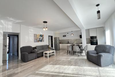 Apartament cu 3 camere semidecomandat, mobilat în Gheorgheni