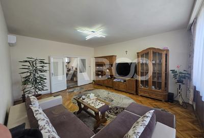 Apartament 5 camere de vanzare decomandat 182 mp zona Piata Cluj Sibiu - 1