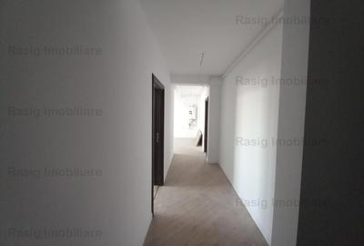 Ultimul apartament  decomandat , etaj 3 , negociabil , nu se aplica tva - 7
