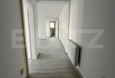 Apartament cu 3 camere decomandat în Vișani
