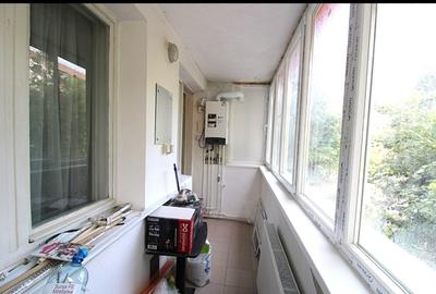 Privat ofer spre vanzare apartament 3 camere - 6