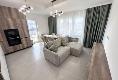 Apartament cu 3 camere decomandat, mobilat în Florești