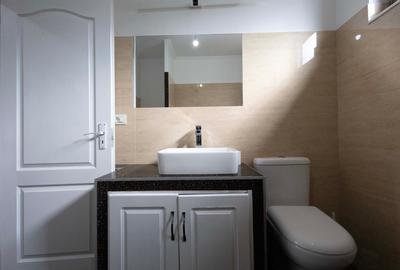 Casa individuala  în zonă premium — ideală grădiniță, școală, biro - 17