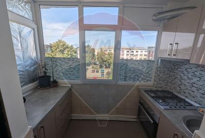 Apartament cu 2 camere de vânzare în zona Sud-Vest - 4