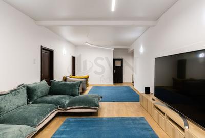 Apartament cu 3 camere semidecomandat, mobilat în Calea Victoriei