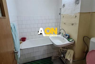 Apartament 3 camere, decomandat, str. Closca - 10