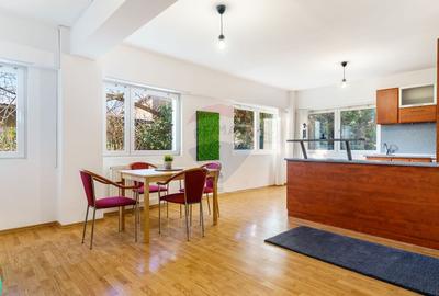 Apartament cu 2 camere semidecomandat, mobilat în Mărăști