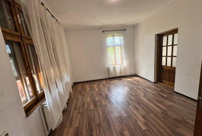 Tunari central 5 camere pretabil birouri clinica grădiniță - 17