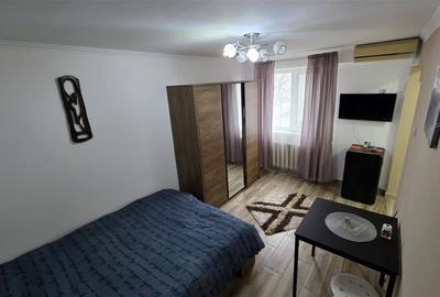 Garsoniera de vanzare zona piata sud, etaj 3/4 mobilata si utilata - 2