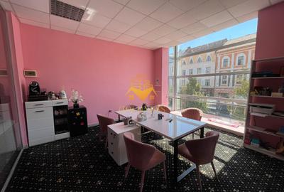 Spatiu comercial, UltraCentral, Bvd Eroilor, Teatru. - 1