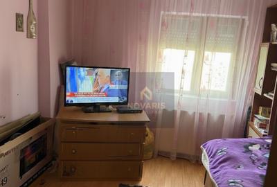 De vanzare apartament, trei camere - 7