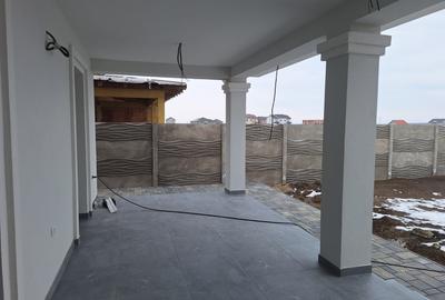 Duplex cu 5 camere, 3 bai - izolat fonic - Sacalaz - 3