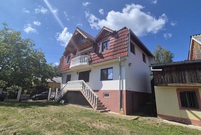 Casa deosebita în Bajesti, comuna Balilesti, judetul Arges  170 mp, teren - 1