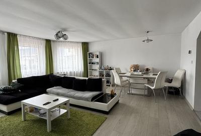 Casa de Vânzare cu lac - 3