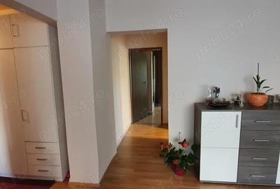 Apartament spatios cu doua balcoane,  la etaj 1 in zona Bd Cetatii - 8