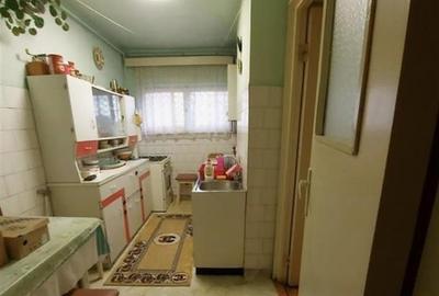 Dambul Pietros etaj 4 din 10 apartament 2 camere confort 1 - 2