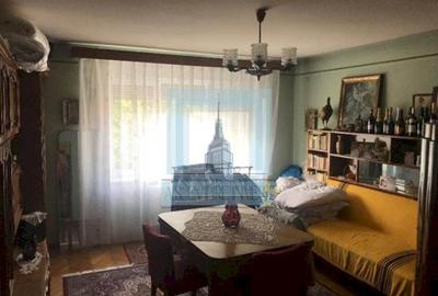 Ap 4 camere decomandat - zona Aurel Vlaicu - 1