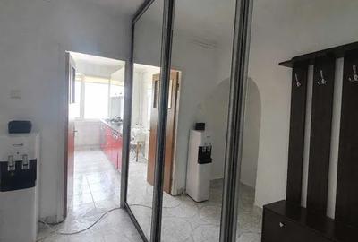 Apartament de 2 camere decomandat, renovat, etaj 10/10, 4 min metrou 1 Decembrie - 7