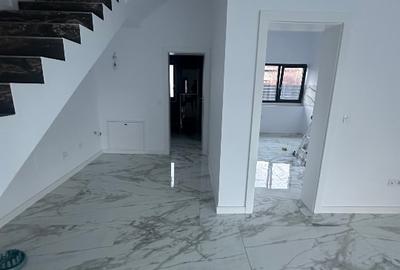 Duplex de Vanzare Modern la pret de apt - 1