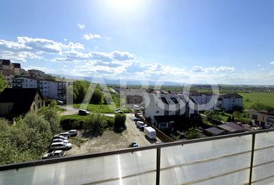 Apartament cu 3 camere decomandat, mobilat în Tilișca