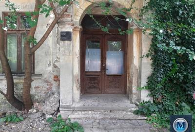 Casa cu 2 camere de vanzare, zona Buna Vestire, 77 mp #15991 - 1