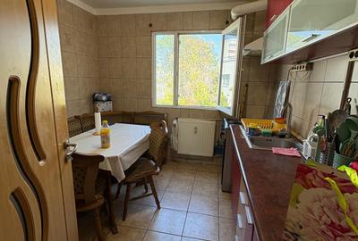 EXCLUSIV - Apartament 3 Camere - Metrou Titan La 5 Minute - 1