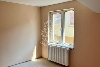Casa 4 camere-teren 256 mp-balcon-Zona Valea Budacului - 4