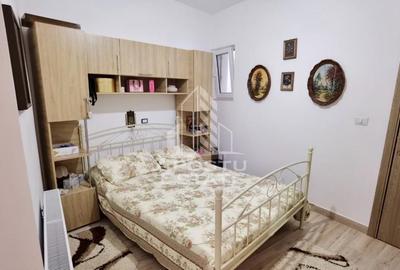 Casa cu 4 camere, , centrală proprie ,zona Parneava - 3