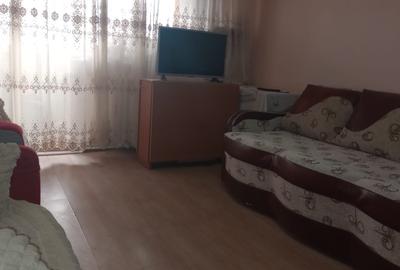 Apartament cu 2 camere decomandat, mobilat în Dacia