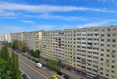 Apartament cu 3 camere decomandat în Alexandru cel Bun