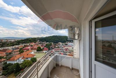 Apartament cu 4 camere de vânzare în zona Centrul Civic - 22