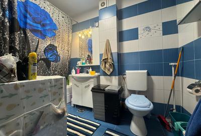 Apartament 3 camere, 70 mp cu 2parcari, et3, Str Florilor - Floresti - 17