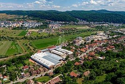 Teren + hale industriale 8785mp + casă–Oportunitate investiție / producție – - 5