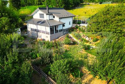 Casa 5 camere in Barnova, 150 mp utili si 1000 mp teren - 1