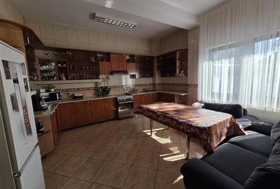 Vila spectaculoasa cu piscina, terasa incalzita si adapost ALA - 13