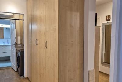 Apartament . decomandat 4 camere, cu  centrala, 2 locuri parcare - 14