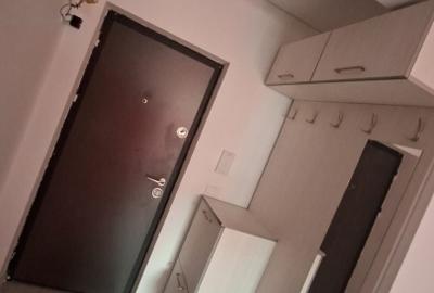 Apartament cu 2 camere decomandat în Vișani