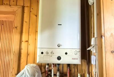 Casa Breaza , zona centrala , 500mp teren drept ,toate utilitatile - 9