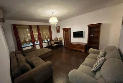 Apartament cu 3 camere semidecomandat, mobilat în Berceni