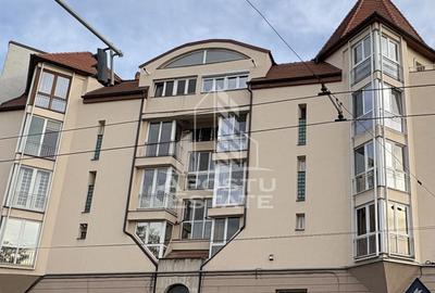 Vedere superbă spre Parcul Botanic, apartament 3 camere, Piața Unirii - 1