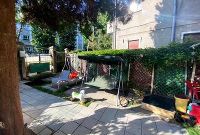 Casă cu 4 camere în Cotroceni